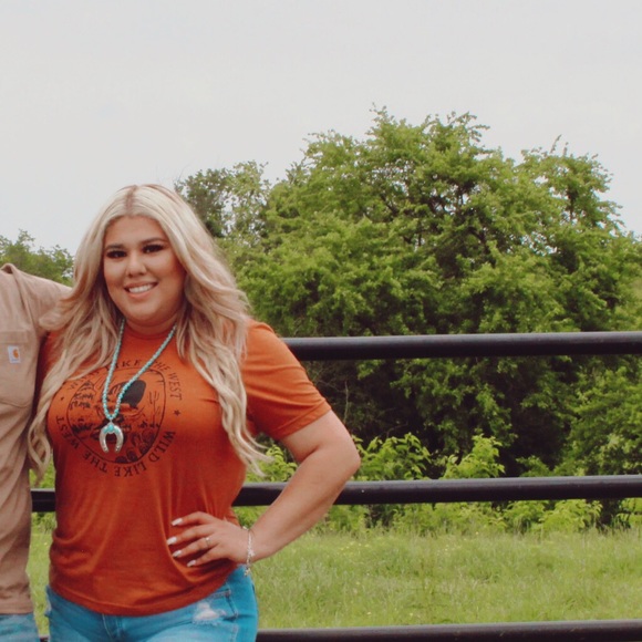 Meet your Posher, Jessica - Picture 1 of 1